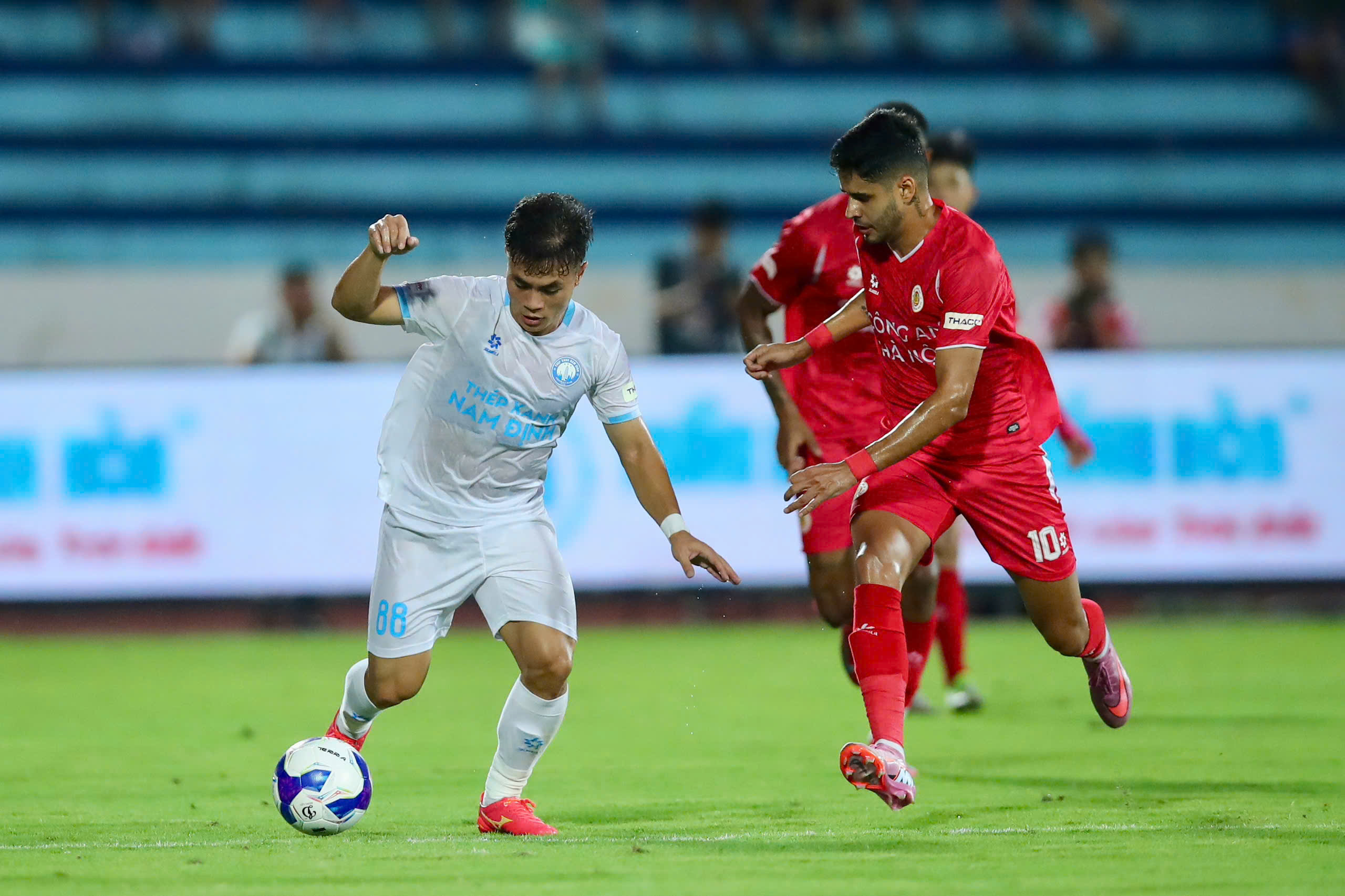 Nhận định soi kèo PVF CAND vs SLNA lúc 18h00 ngày 17/8/2025