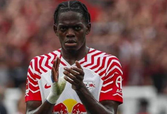 Chelsea vượt lên trong cuộc đua giành Lukeba, bỏ xa Liverpool và Man United