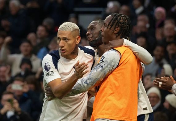 Nhận định soi kèo Tottenham vs Slavia Prague lúc 03h00 ngày 10/12/2025